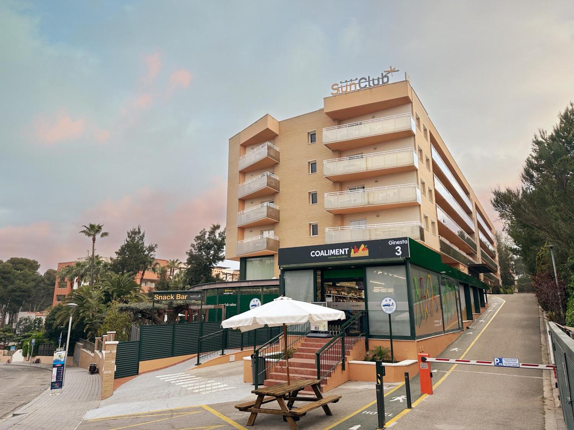 Aparthotel Sunclub サロウ エクステリア 写真